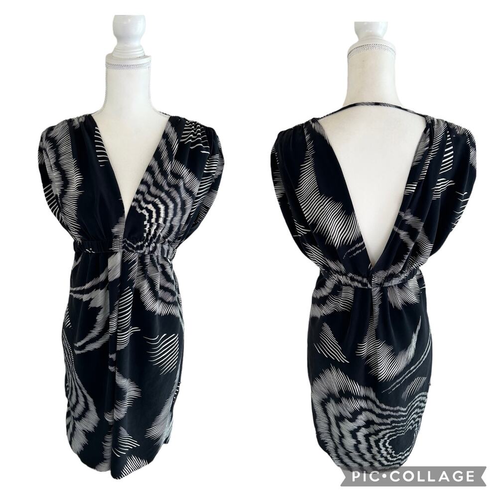 Black Halo Y2K 100% Silk Shift Dress V Back Plunge Neck Sleeveless Size 8